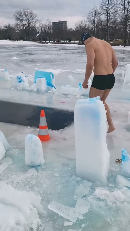 100m 🏊♂️🥶