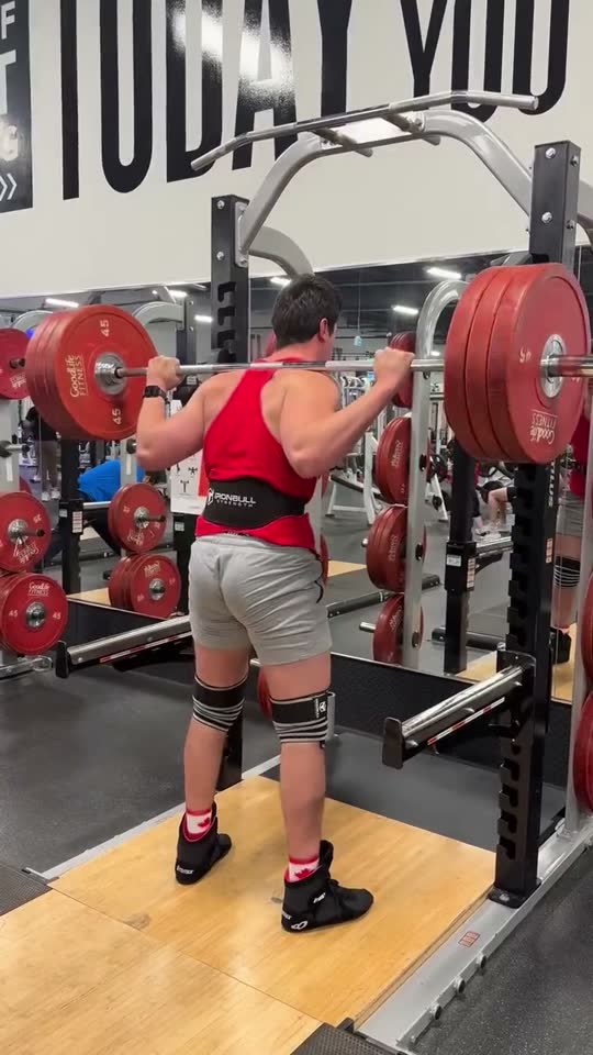 Still far from the goal of 10 reps in 2025 but happy with the progress, started the year with 1 rep 🦵🏋️♂️🔥