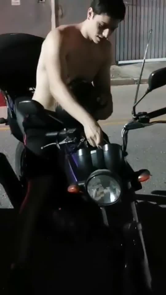 Riding my Moto in brazil after 2 years, I didn't forget how to do it :D